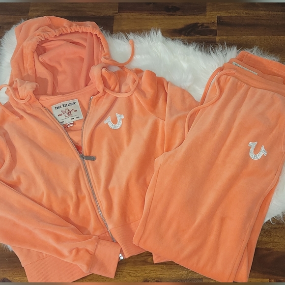 True Religion Other - True Religion Velour Sweatsuit- NWT